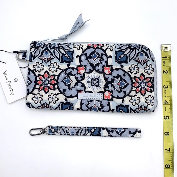 Vera Bradley RFID Tech Wristlet in Lisbon Medallion - Picture 9 of 11
